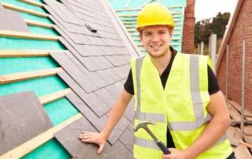 find trusted Llanelieu roofers in Powys